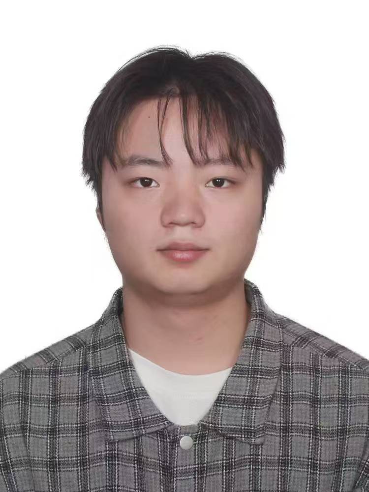 2025届考研学子风采——余仁...